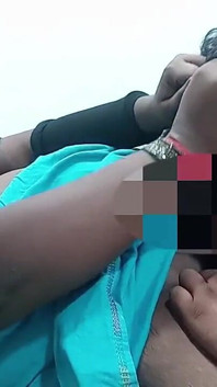 德西妻子深喉。口交和胸部牛奶喝热性高潮阴户舔