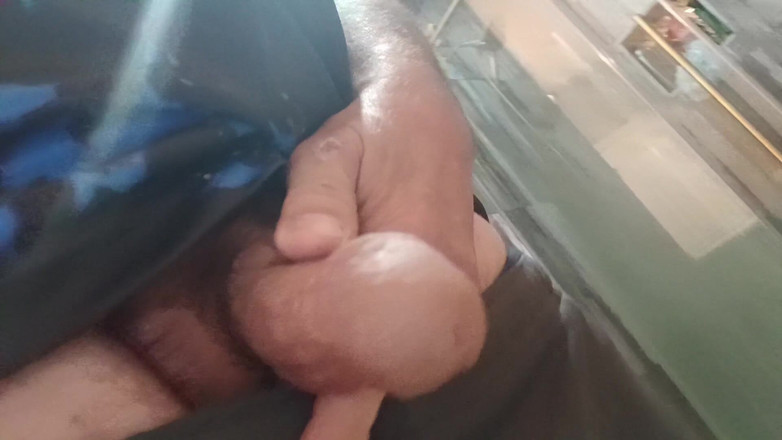 Mchez88: Masturbando