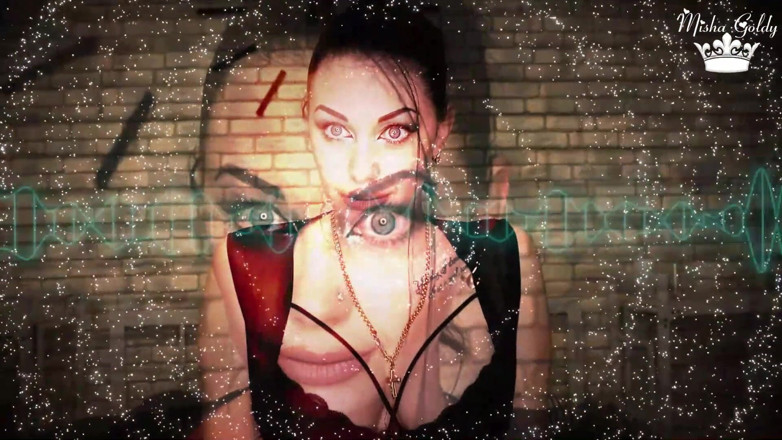 Goddess Misha Goldy: Сry creatura! Toată lumea te urăște!