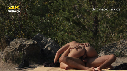 Peaches and Bananas: Sesso nella spiaggia nudista