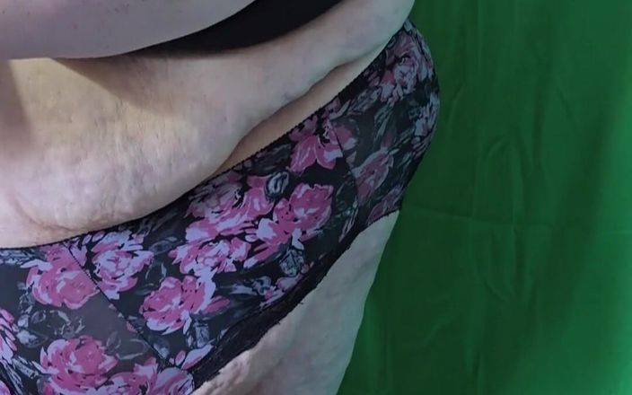 SSBBW Lady Brads: Fat Belly Bikini Strip