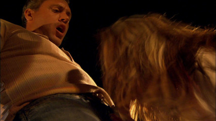 CBD Media: Nádherná mladá brunetka tajná agentka je tvrdě ošukána