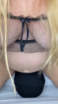 BBW MILF Stepmom Latina Soraya Culona座っているに彼女の義理の息子の顔