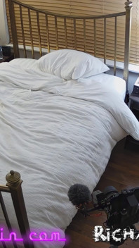 Vollbusige ehefrau kadie Kinz lebt ihre papi-fantasien aus, indem sie opa-bts Überwachung mit großem schwanz fickt