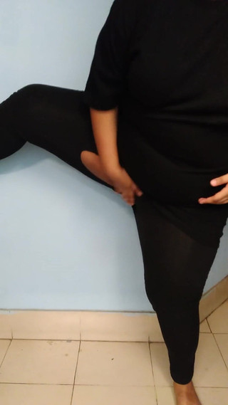 Aria Mia: Sexy večeře Deviya Dutta