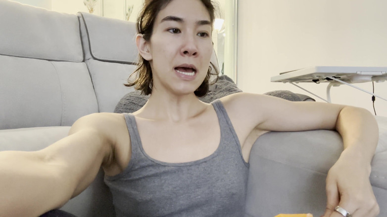 Ms_Emmy_Lynn: 手淫：具象的 ed eded w/手指和玩具