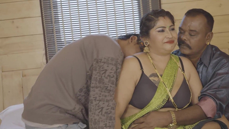 My desi wife: Stiefvater und sein sohn fickten seine sexy großen möpse kambalibi
