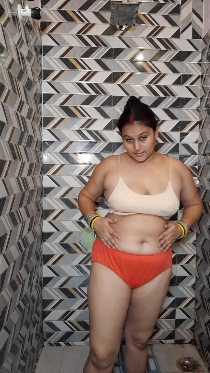 Puja555: Příprava čaje pro manžílka Pikantní