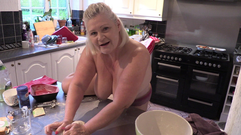 Lacey Starr productions: Der strippend-baker solo