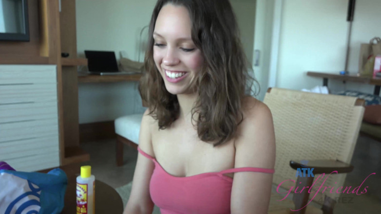 ATK Fans (Girlfriends): É um belo dia para passar com Jade