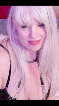 A Very Dommy Audio Check!