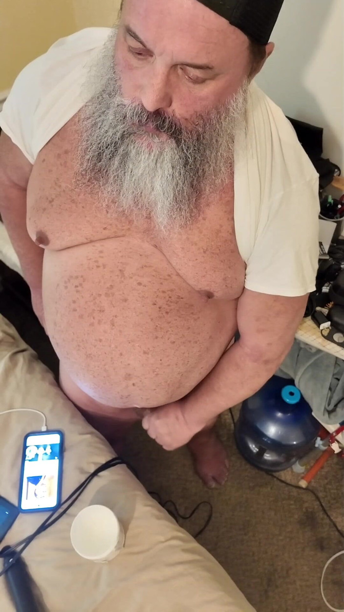GeneWadexxx: Bear Stepdaddy Cock