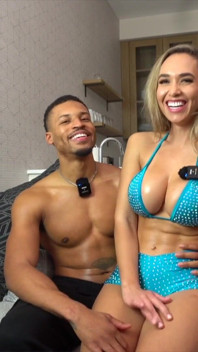 来自俄罗斯的Briana Moon的火箭电视
