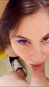 I fiori trucco si trasformano in sesso make-up