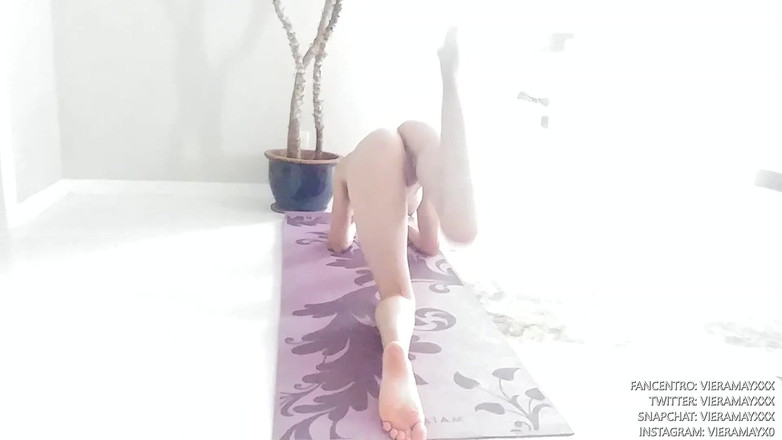 VieraMayXXX: Parlak ve erken çıplak sabah egzersizi