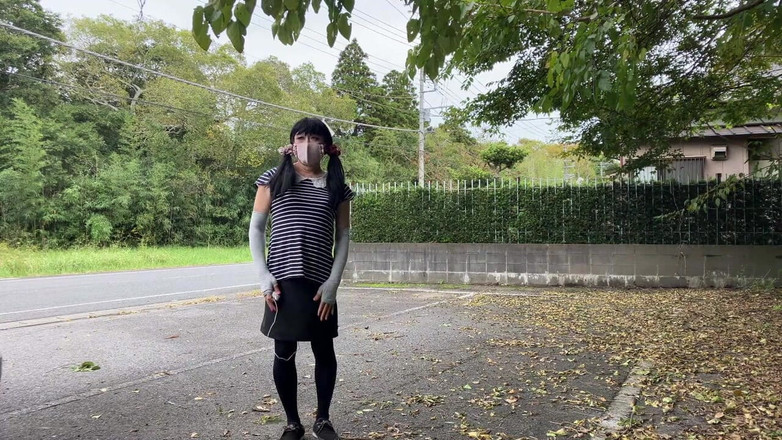 megu2002: Exposée dans des promenades dans un parc et sur des...