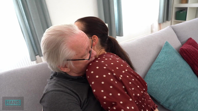 Hans The Horny Grandpa: chillati milf(chodne laayak mammi) - meri choot bhar do! - asli mahila...