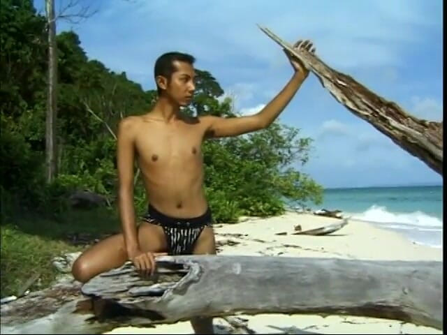 Gays Case: Horny little Asian guy jacks off on the beach by...