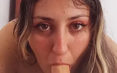 Fat and Latina: फटाफट गले में गहरे लंड लेना ...