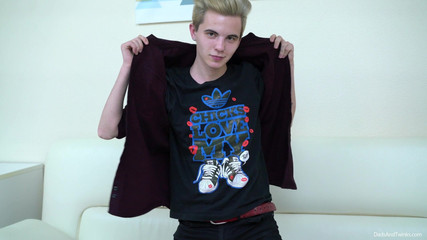 Cruising Porn: Mihail filyakov suka pamer tubuh dan hari ini adalah hari...