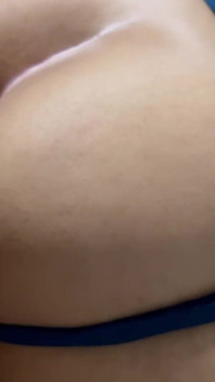 Mi Sucia Criada Tiene Un Culaso!