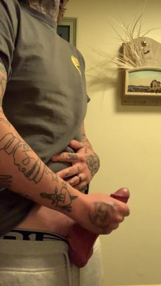 Ryan Thomas: Grosse bite blanche, masturbation avec éjaculation