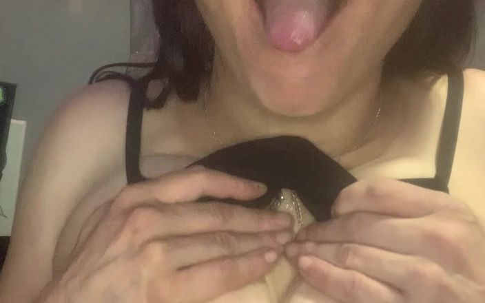 My squirting wet pussy: Esguicho tão bem