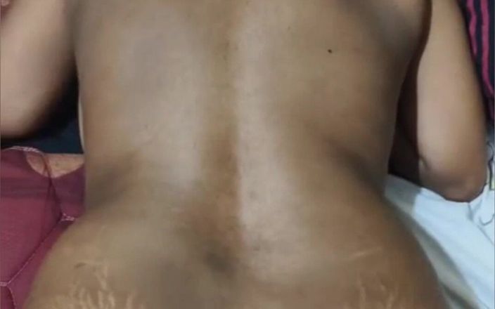 Tamil lesbian: マンコフィンガー熱いうめき声