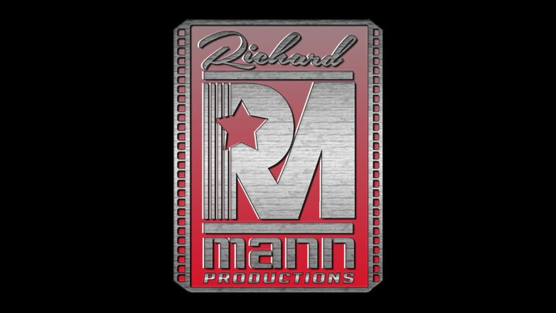 Richard Manns World: Ratu Spades Betty Blaze menyembah raksasa