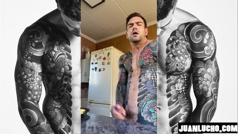 Juan Lucho Gay: doodh se bhara