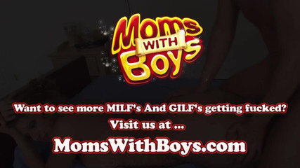 Moms With Boys: MILF Ava Rose doktor besucht fick