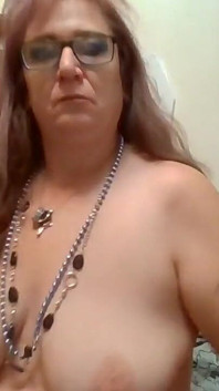 Regardez ta tas sexy aux gros seins énormes