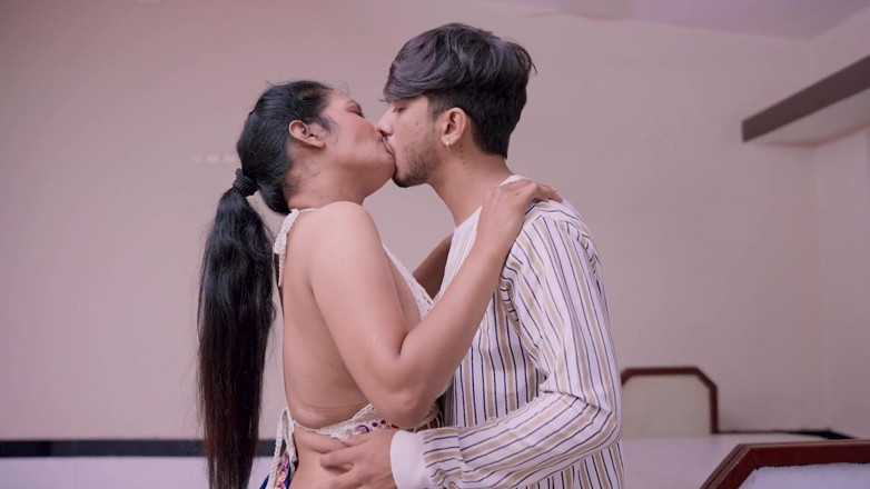 HotMaal69: Indian Stepaunty Scared After Seeing Big Dick Full Hindi Audio