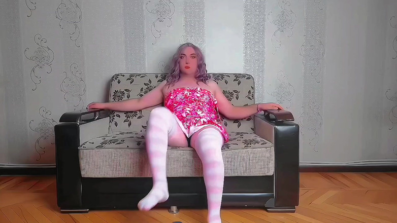 Kitty_Cross: 체리 트리에 기대어 웃고 있는 사랑스러운 쉬멜