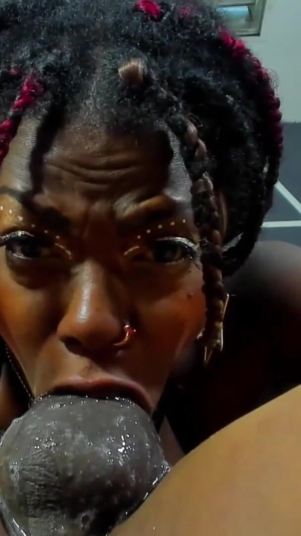 Blowjob Deep Down the Throat (X Live Community) Blowjob Deep Down the Throat (X Live Community)