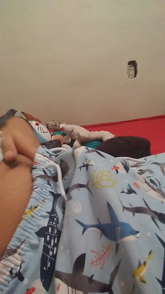 AlexAlejandro13: मुझे मेरे कपड़ों पर छूना