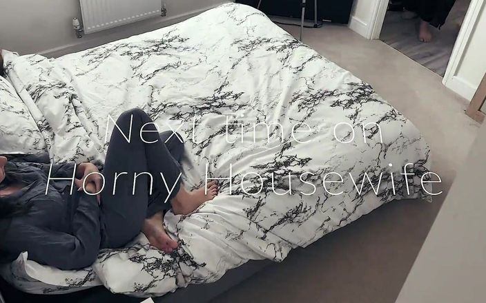 Samantha Flair Official: 발정난 주부 Ep.1 Pt.2 - 사만다는 하드코어 섹스를 본다