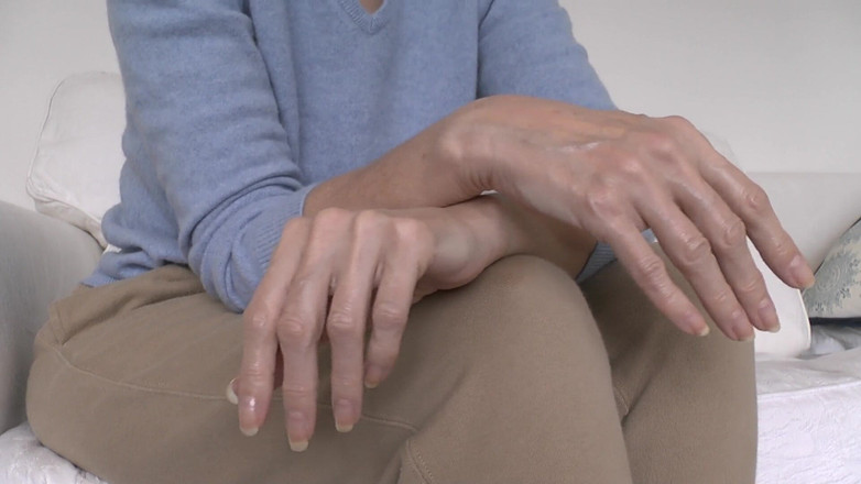 Lady Victoria Valente: Piękne, eleganckie dłonie i paznokcie podarowane przez Lady Victorię Valente