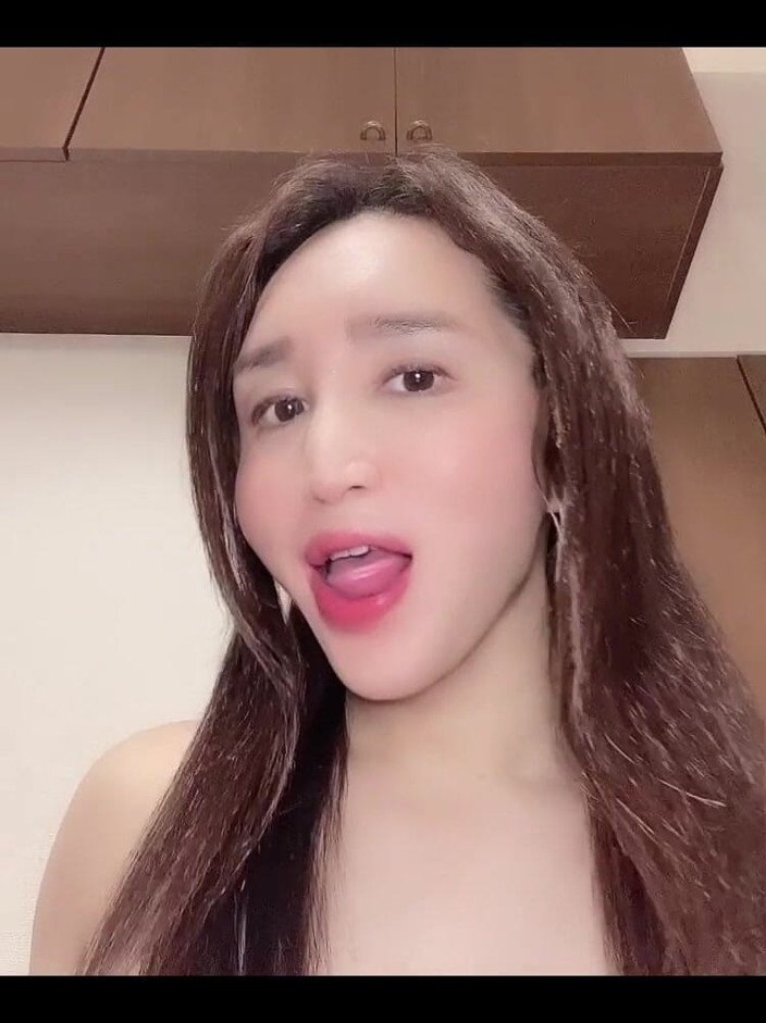 TS Shizuka: Toto je video pro lidi, kteří fetiš sliny