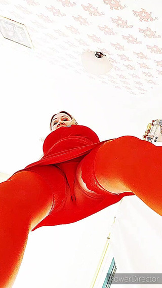 MariaOld: Giantess MILF Search for Tiny Stepson