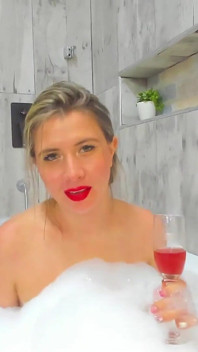 Сексуальне сексуальне шоу Blnde в batroom