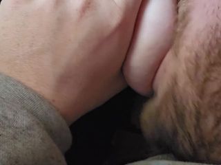 LEXI AND DAN: Kawan baik berkata teteknya sensitif dan memerlukan saya menghisapnya