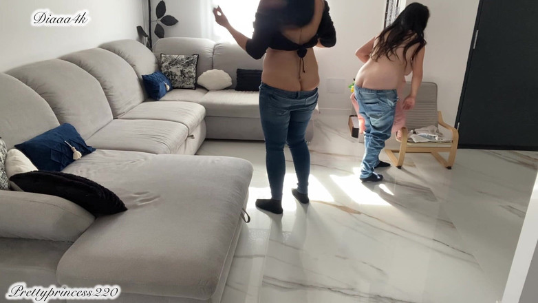 fartingclub01: Buttcrack Jeans While We Klan House