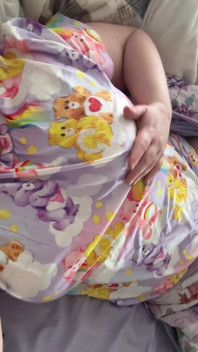 Une MILF BBW Sauvage Se Masturbe En Chemise De Nuit