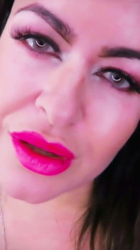 Fall in love with me - ASMR- Miss Krystal Goddess