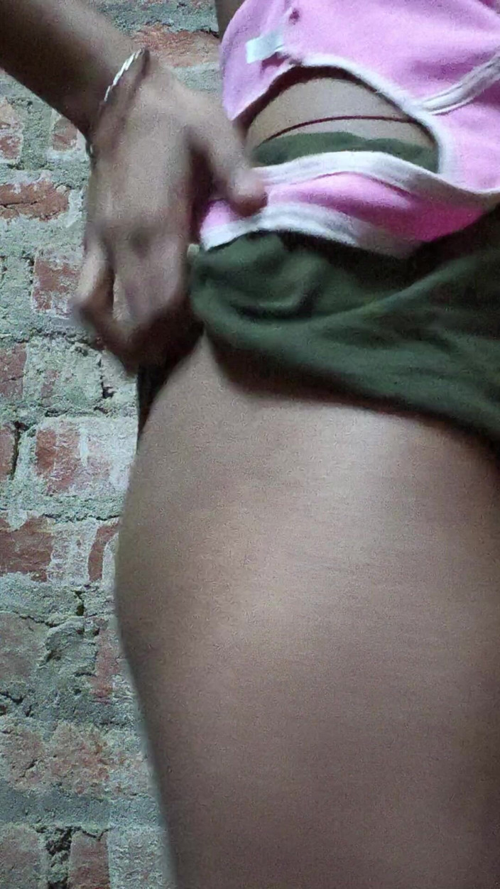 P_baby Ji: Сексуальная видео-девушка