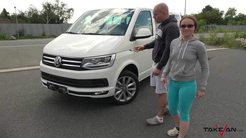 Take Van: Wendy se folla en Take-Van en el camino a casa