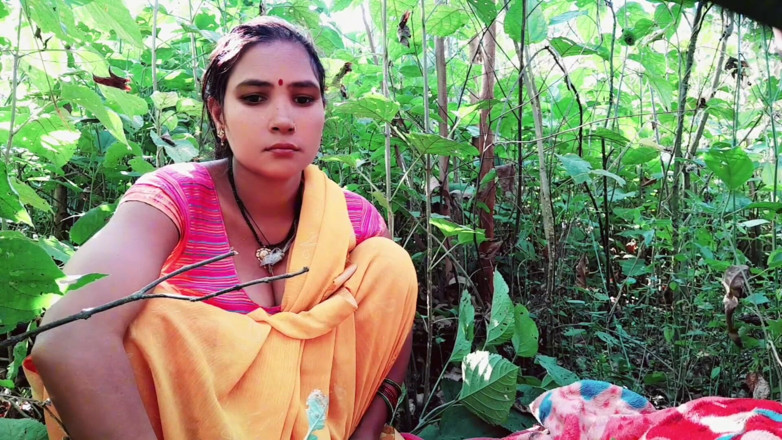 Renudbf: भारतीय देसी नवविवाहित लड़की आउटडोर सेक्स करना चाहती है पूरा हिंदी ऑडियो