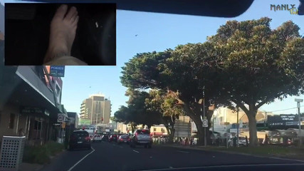 Manlyfoot: Bosé šlapkové pumpy – vzácné rasy – tenisky – ponožky – bosé nohy – tlačení pedálem