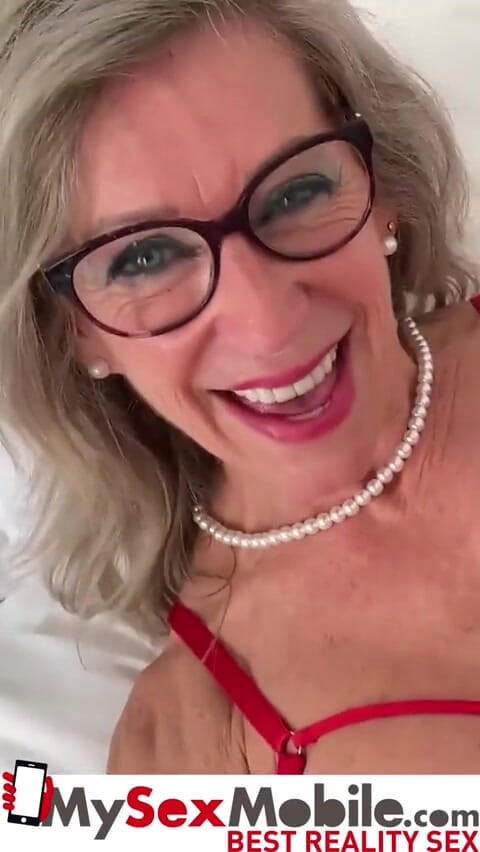 MySexMobile: Blonde French mature Marina Beaulieu sodomized by younger guy